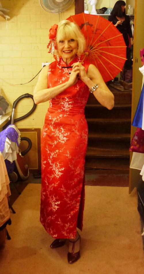 gallery/gal/Come_Fly_With_Us/Carole_in_Chinese_costume.jpg