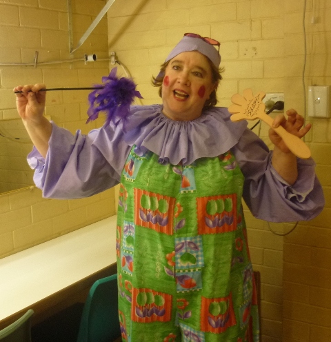 gallery/gal/Silver_Taps_in_Good_Times_2011/clown.jpg